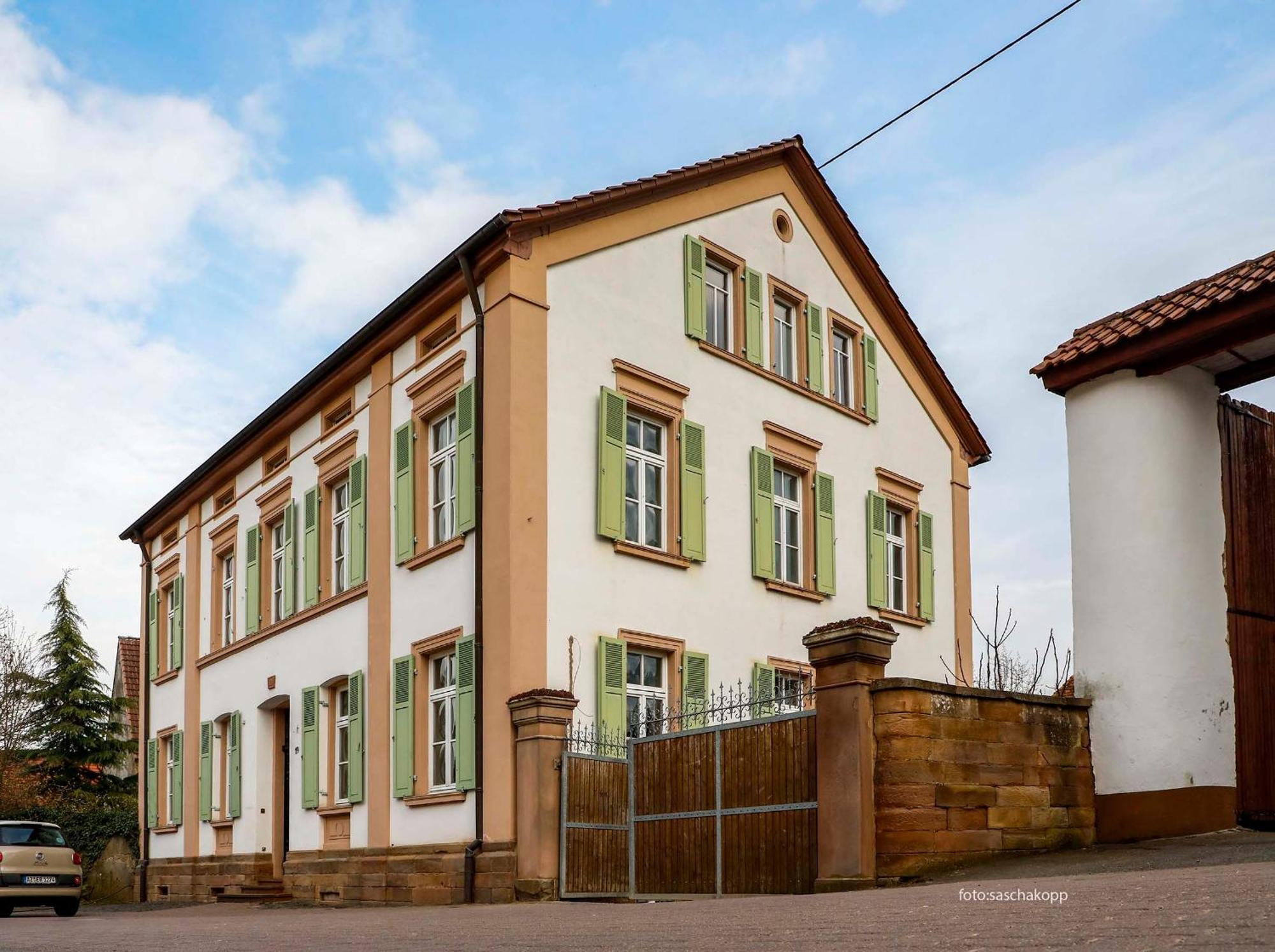 Klosterhof Weingut Boudierkoeller Stetten  Buitenkant foto